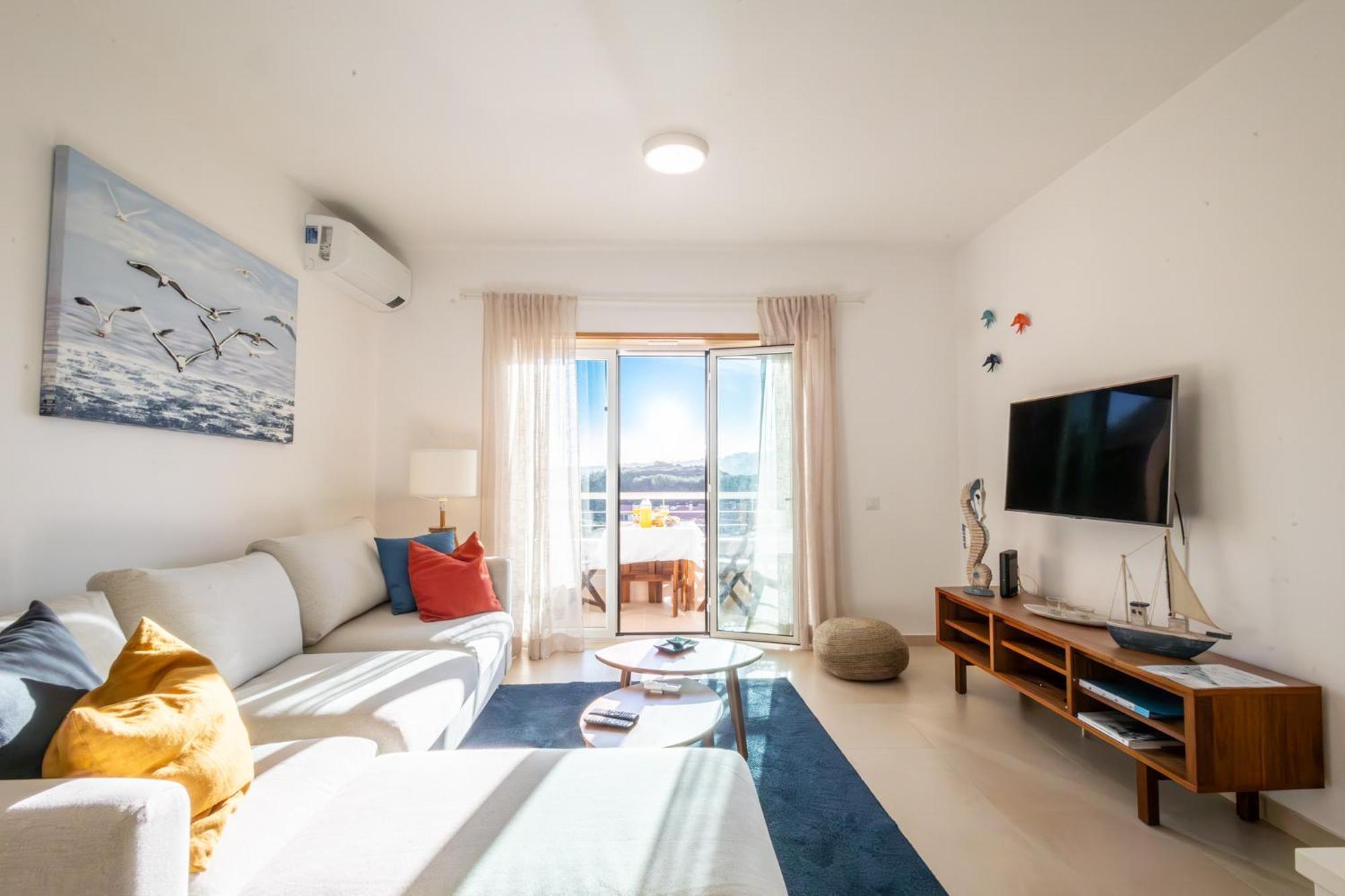 Casa Da Praia - By Smarthomes サン・マルティーニョ・ド・ポルト エクステリア 写真